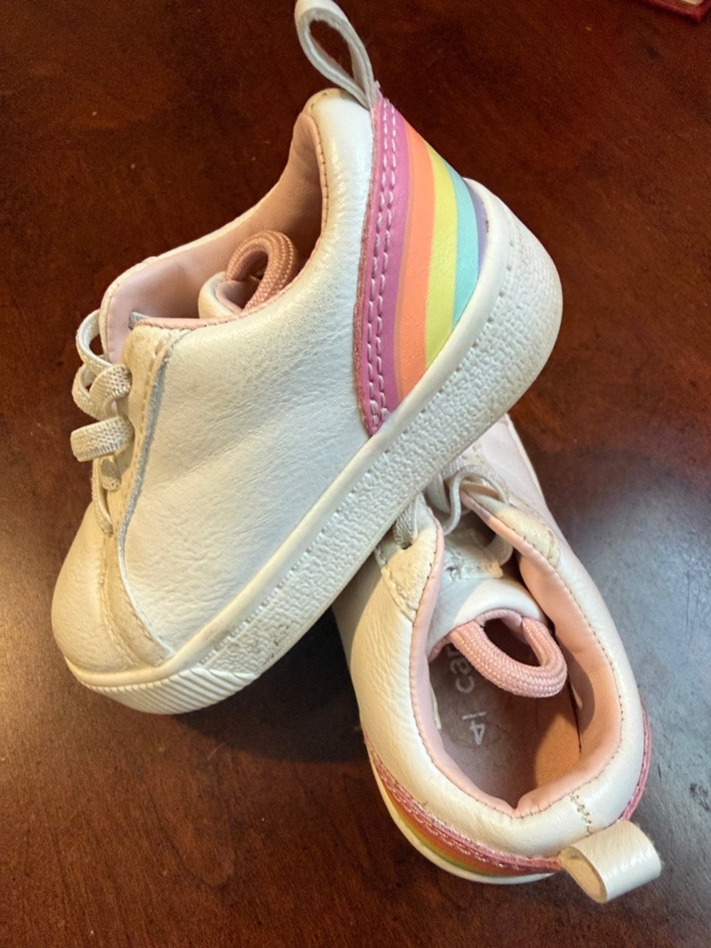 Carter’s Kids Cream and Light Pink Leather Lace-Up Shoes (rainbow) size 4